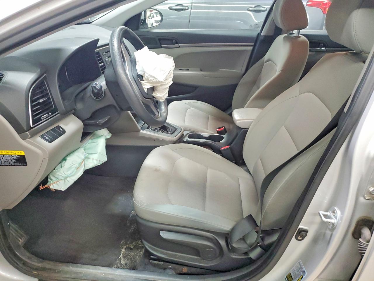 2017 HYUNDAI ELANTRA SE photo 13
