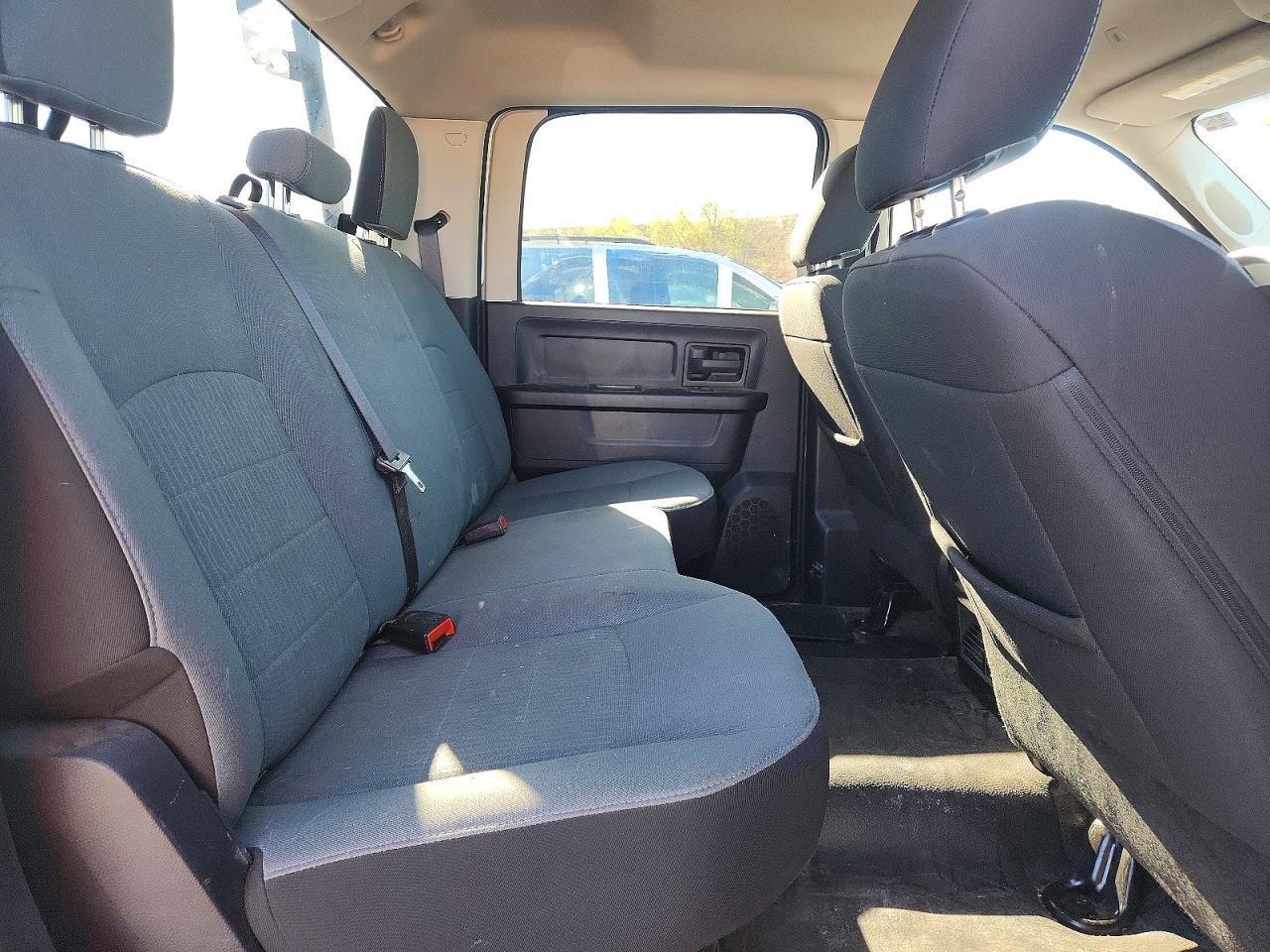 2023 RAM 1500 CLASSIC TRADESMAN photo 24