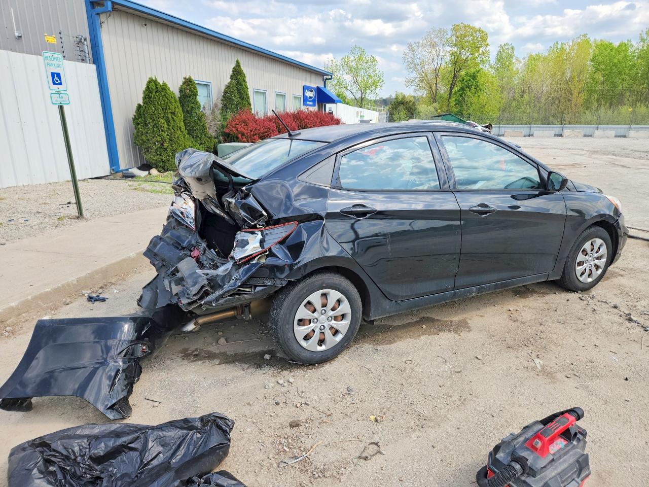 2016 HYUNDAI ACCENT SE photo 5
