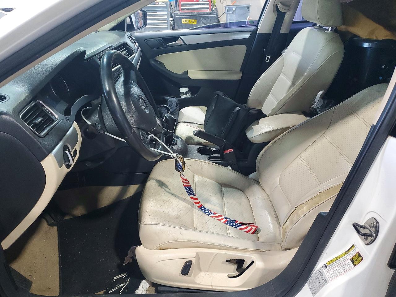 2013 VOLKSWAGEN JETTA SE photo 19