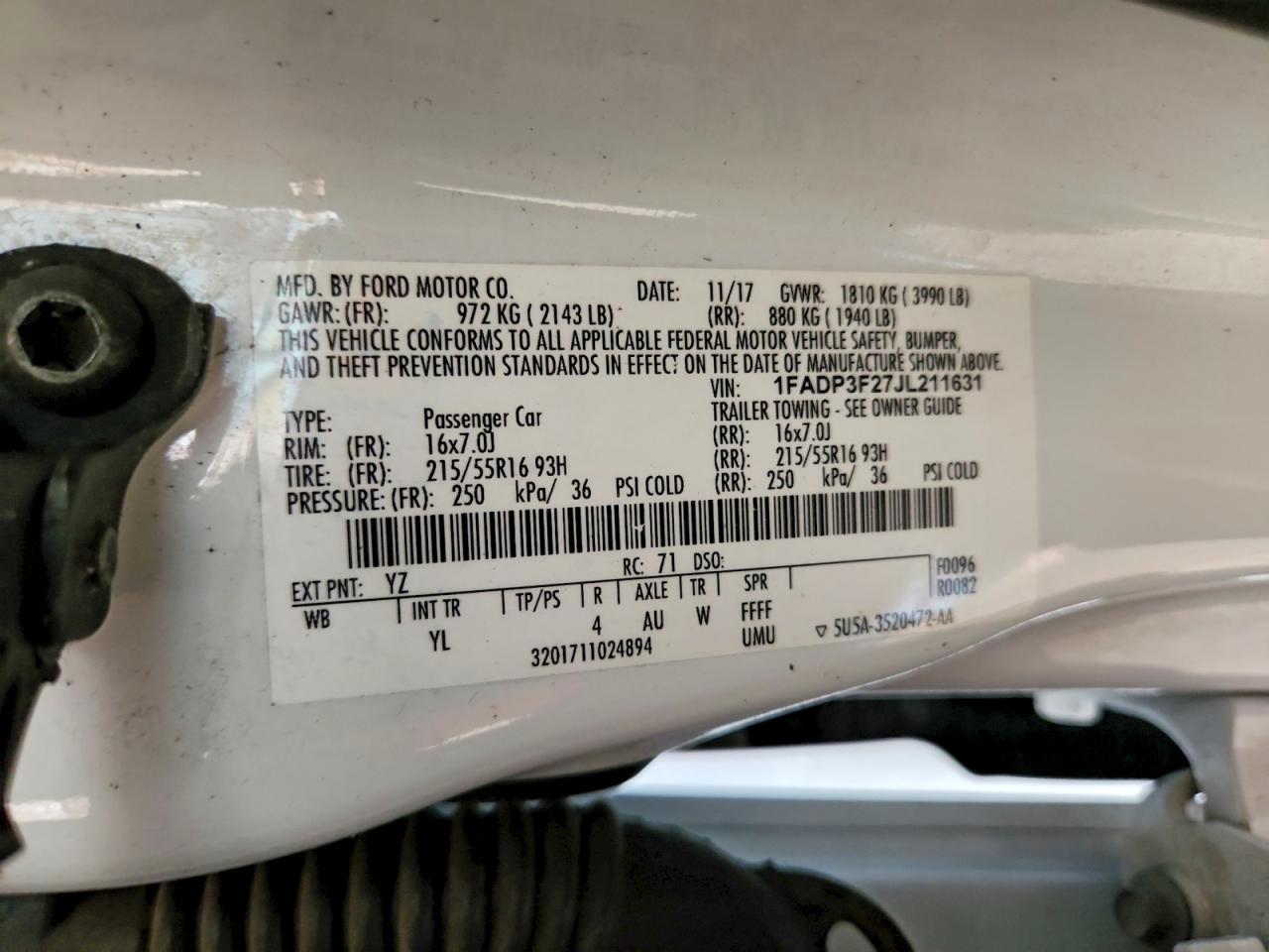 2018 FORD FOCUS SE photo 25