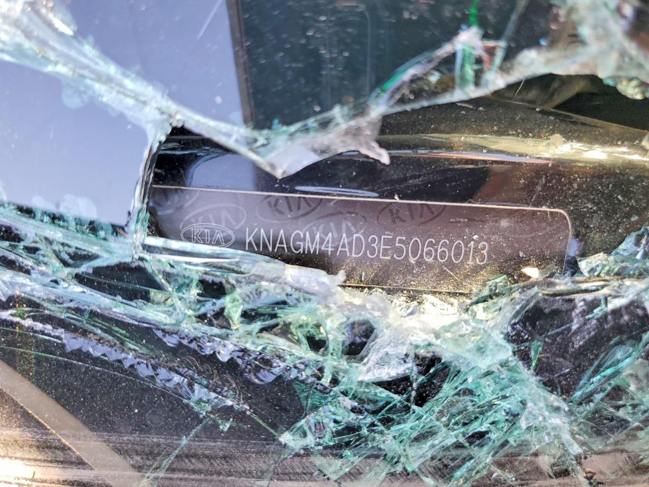 2014 KIA OPTIMA HYBRID photo 34