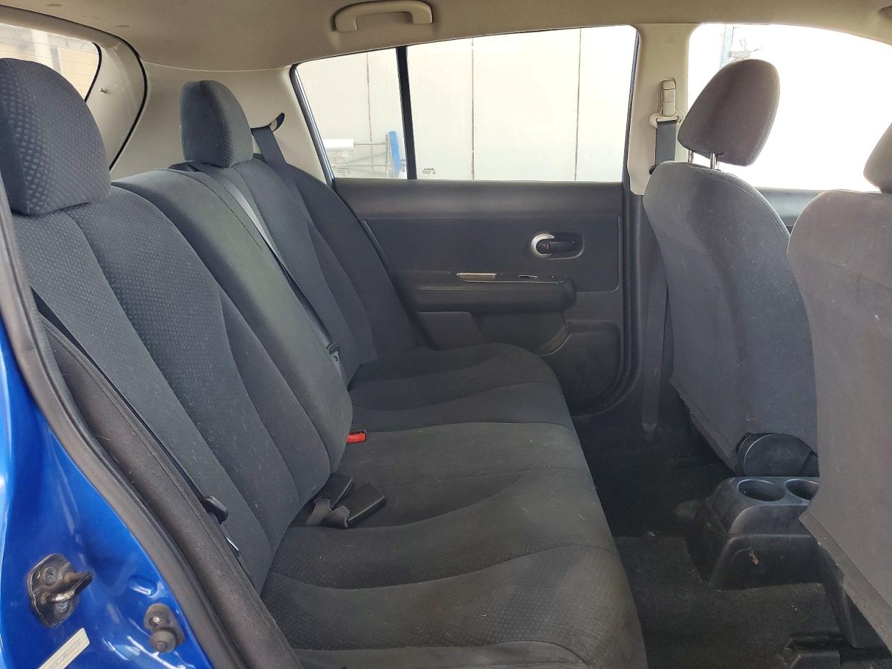 2012 NISSAN VERSA 1.8 S photo 19