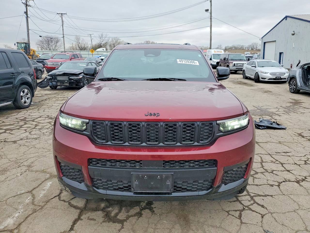 2022 JEEP GRAND CHEROKEE L LAREDO photo 9
