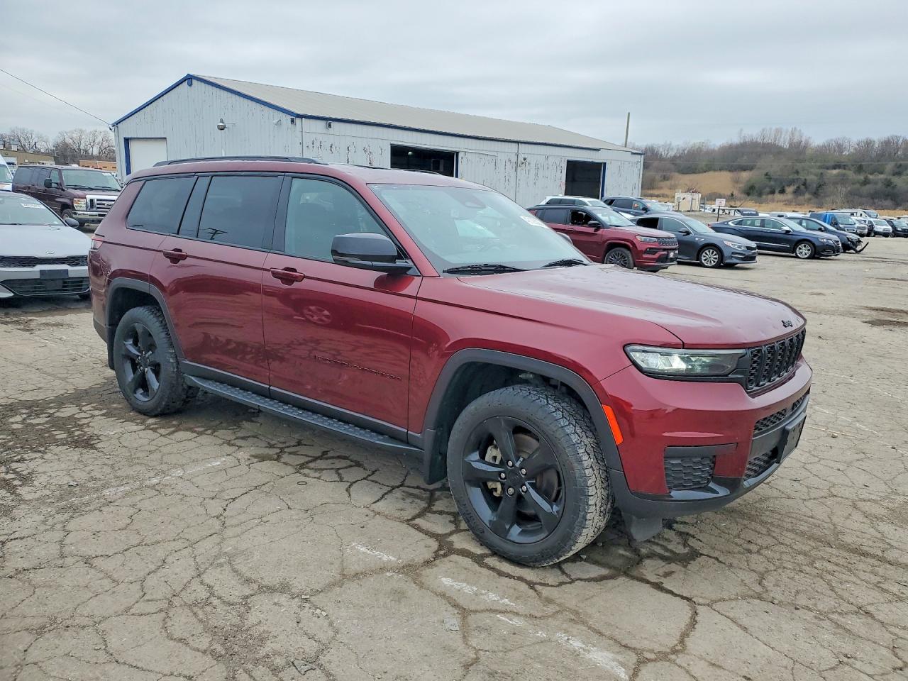 2022 JEEP GRAND CHEROKEE L LAREDO photo 7