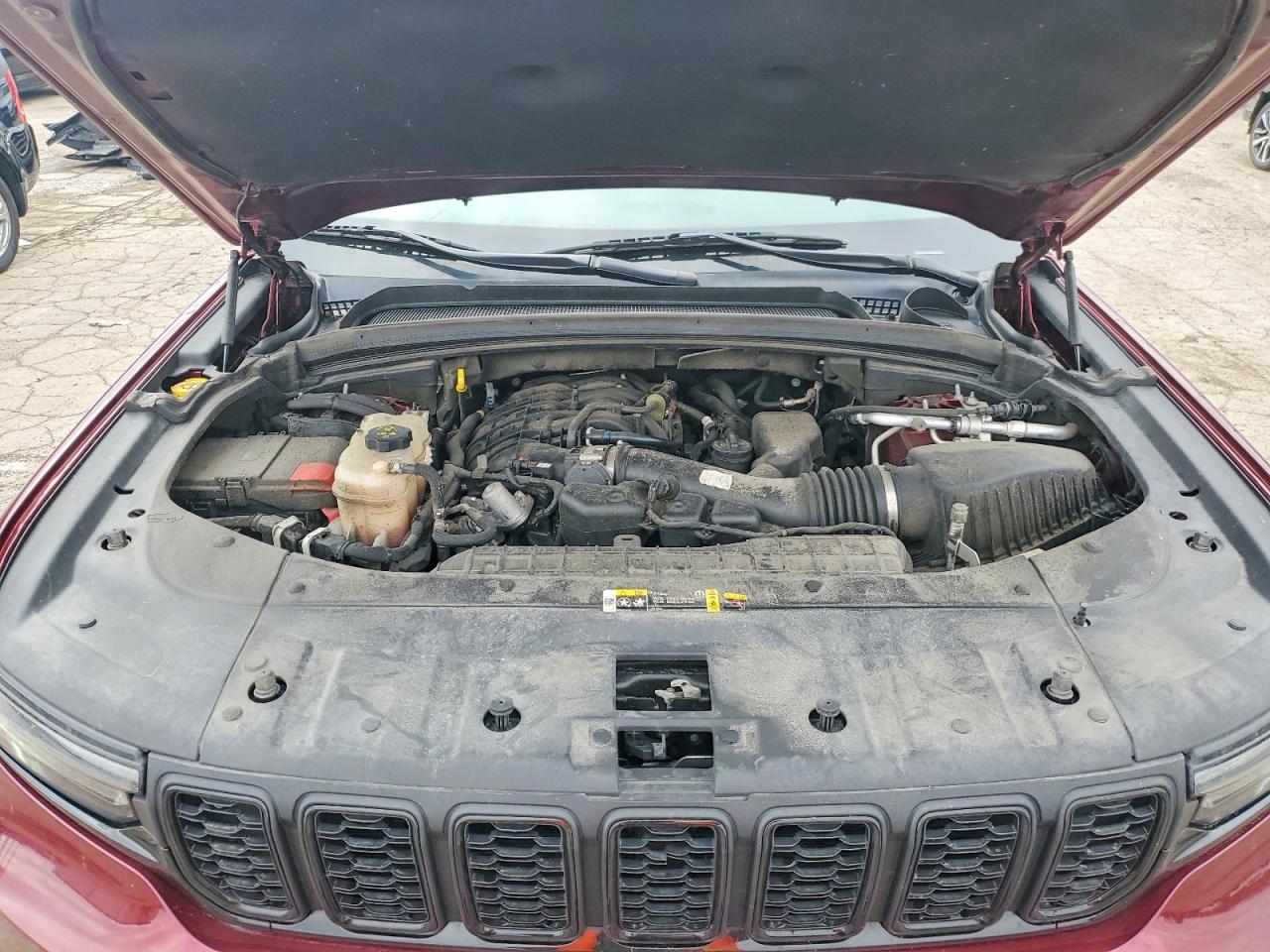 2022 JEEP GRAND CHEROKEE L LAREDO photo 23