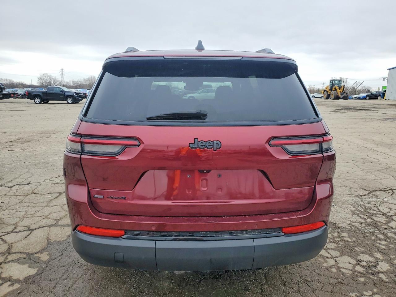 2022 JEEP GRAND CHEROKEE L LAREDO photo 11