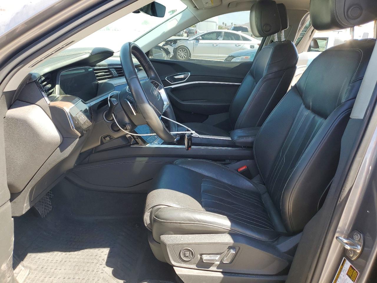 2019 AUDI E-TRON PRESTIGE photo 7