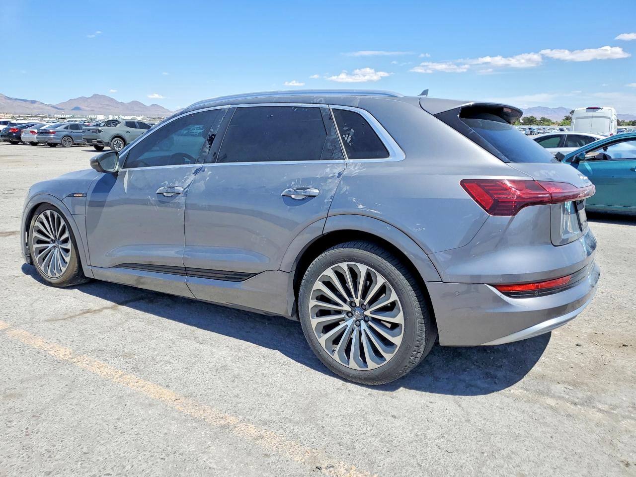 2019 AUDI E-TRON PRESTIGE photo 2