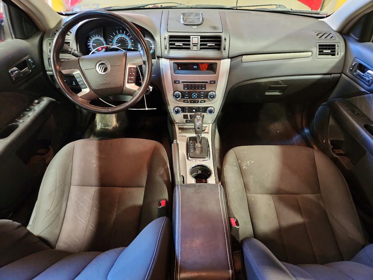 2010 MERCURY MILAN photo 8