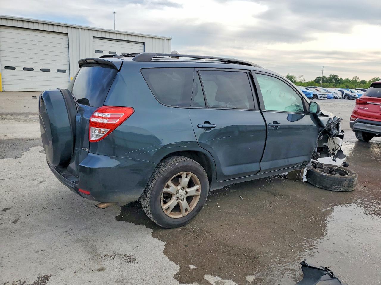 2011 TOYOTA RAV4 BASE photo 5