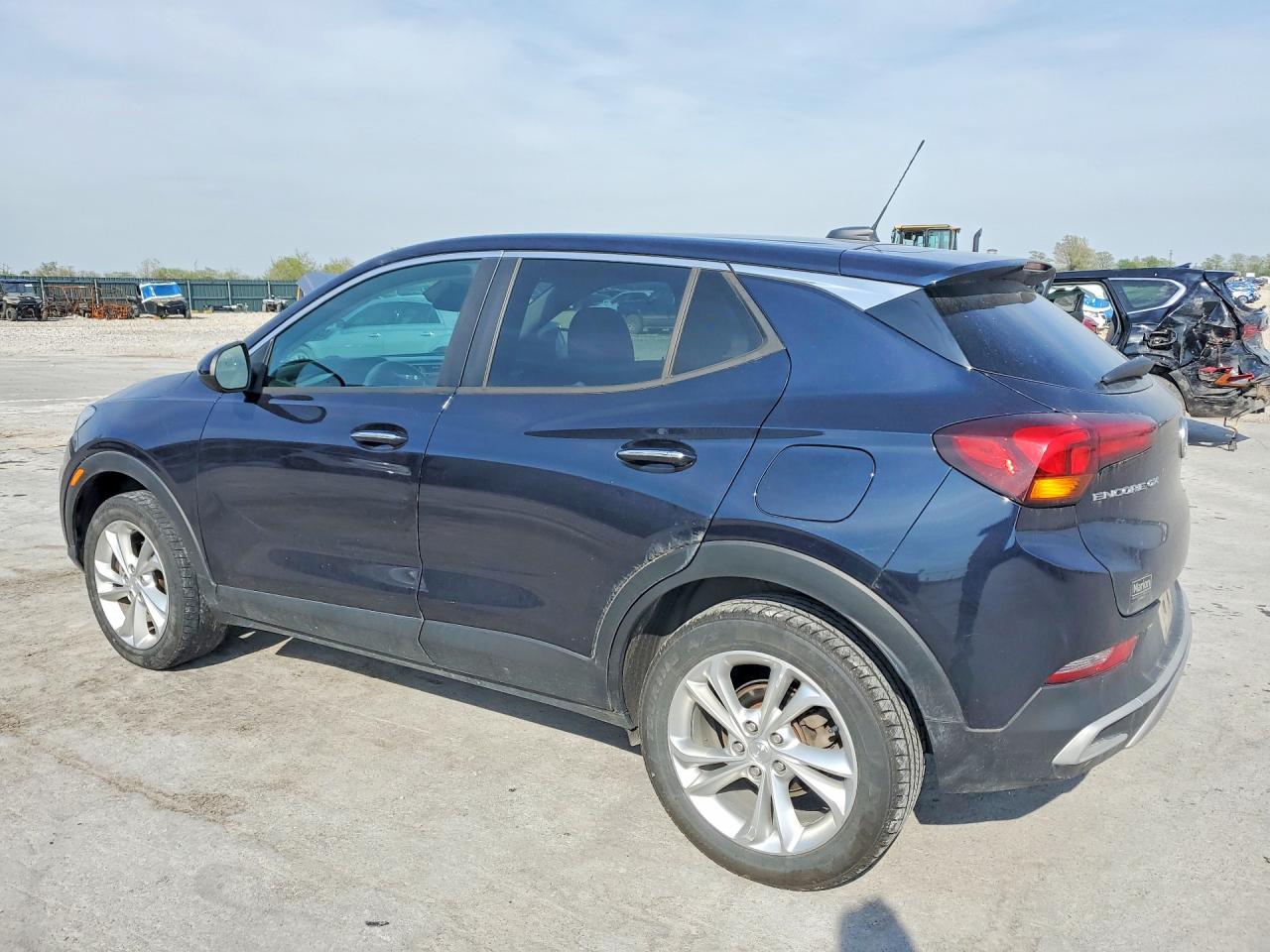 2020 BUICK ENCORE GX PREFERRED photo 3