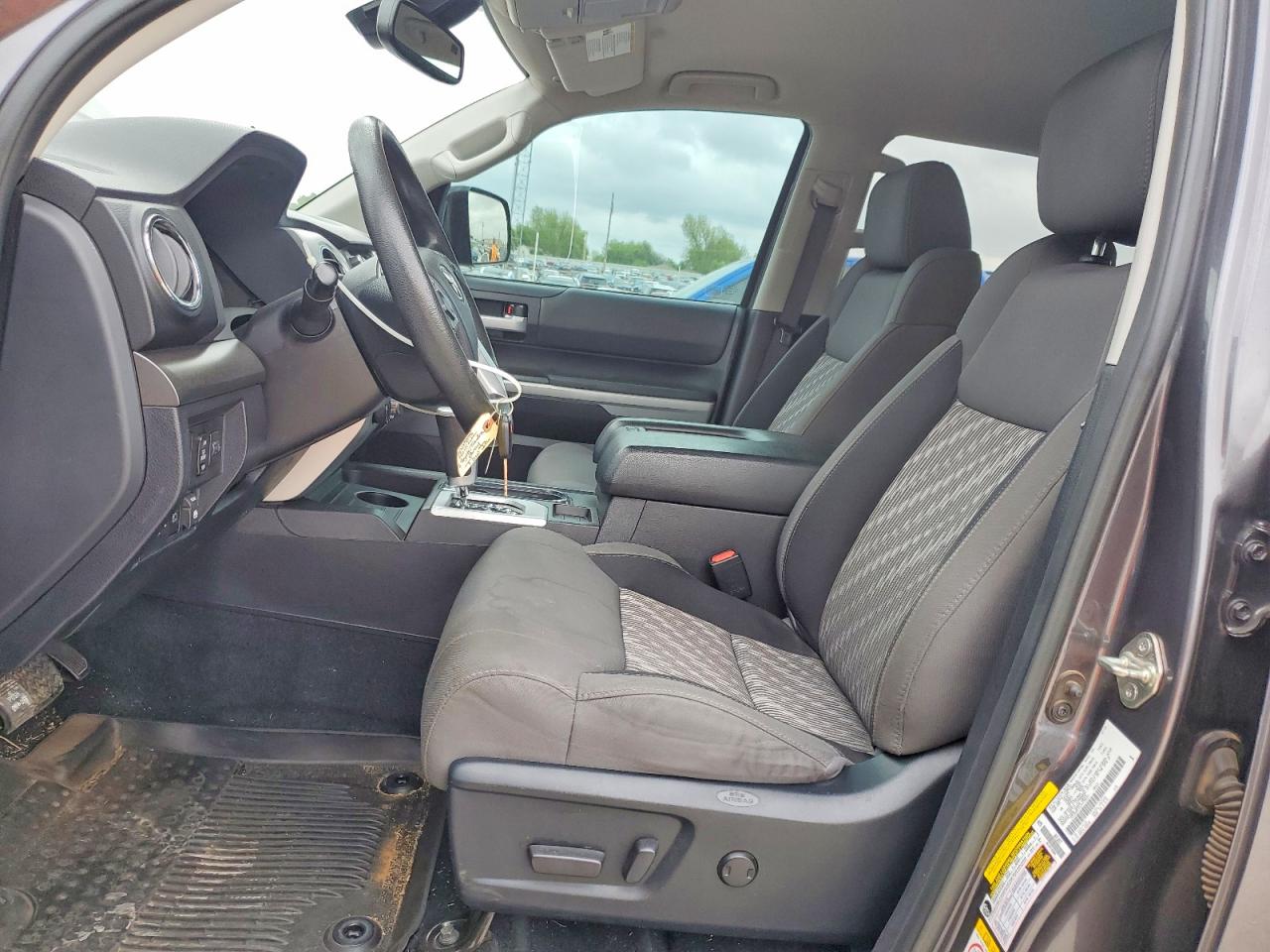 2018 TOYOTA TUNDRA SR5 photo 13