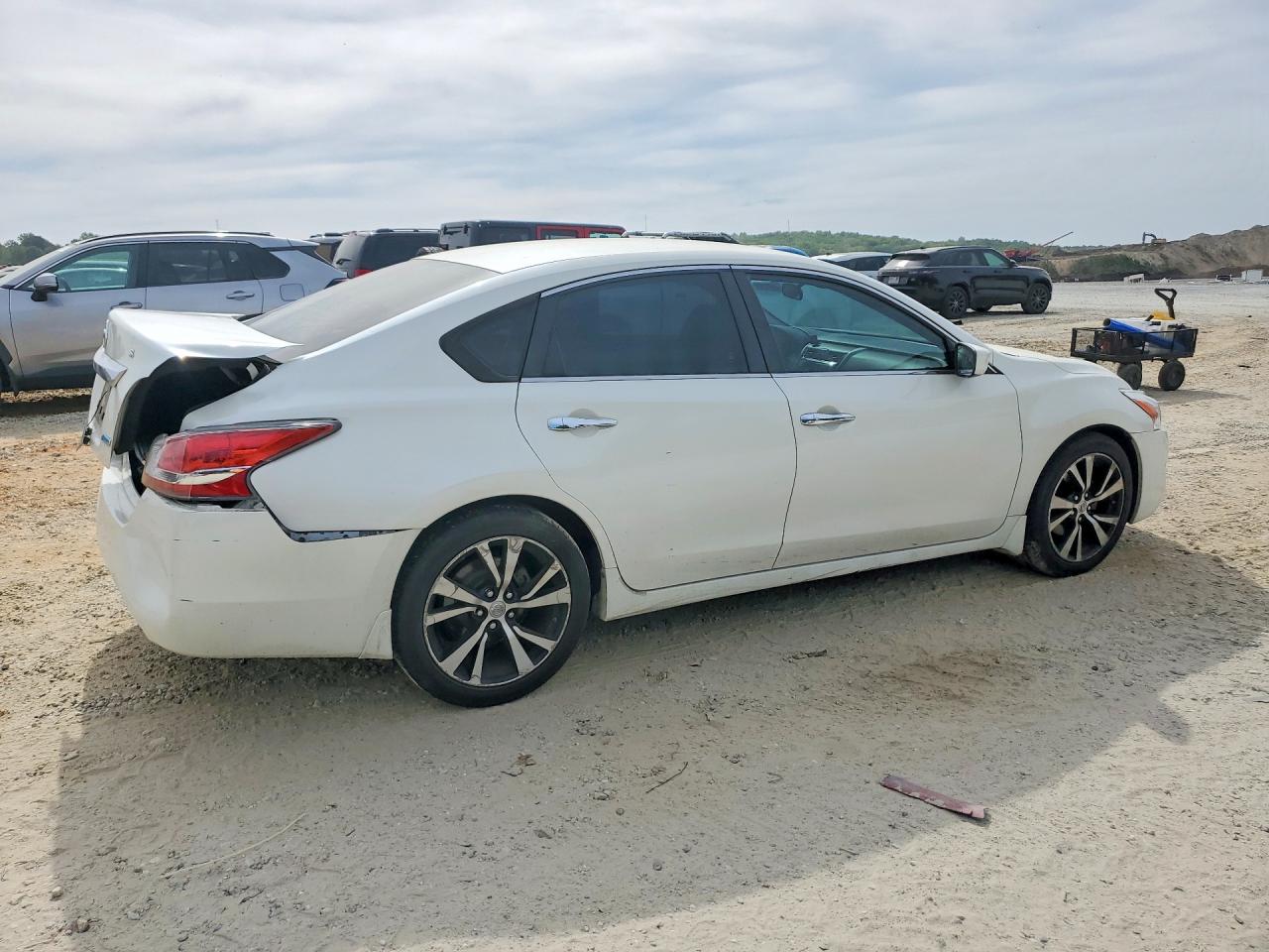 2014 NISSAN ALTIMA 2.5 S photo 5