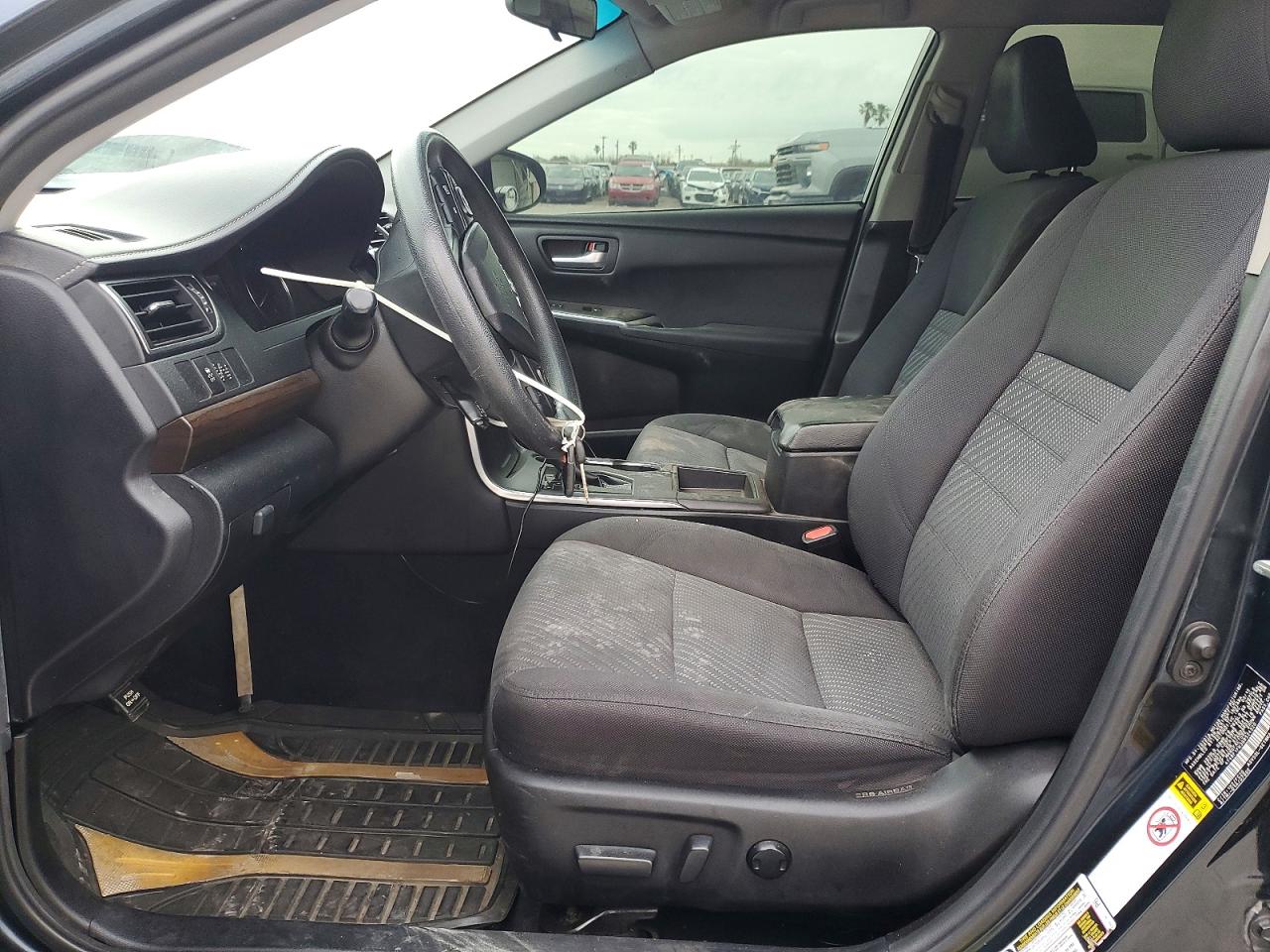2016 TOYOTA CAMRY LE photo 7