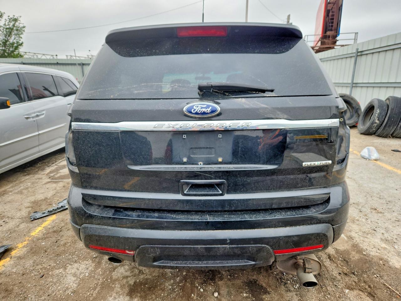2013 FORD EXPLORER photo 16