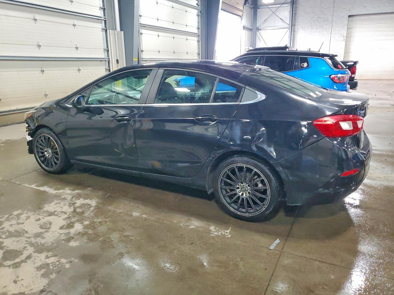 2017 CHEVROLET CRUZE LT photo 4
