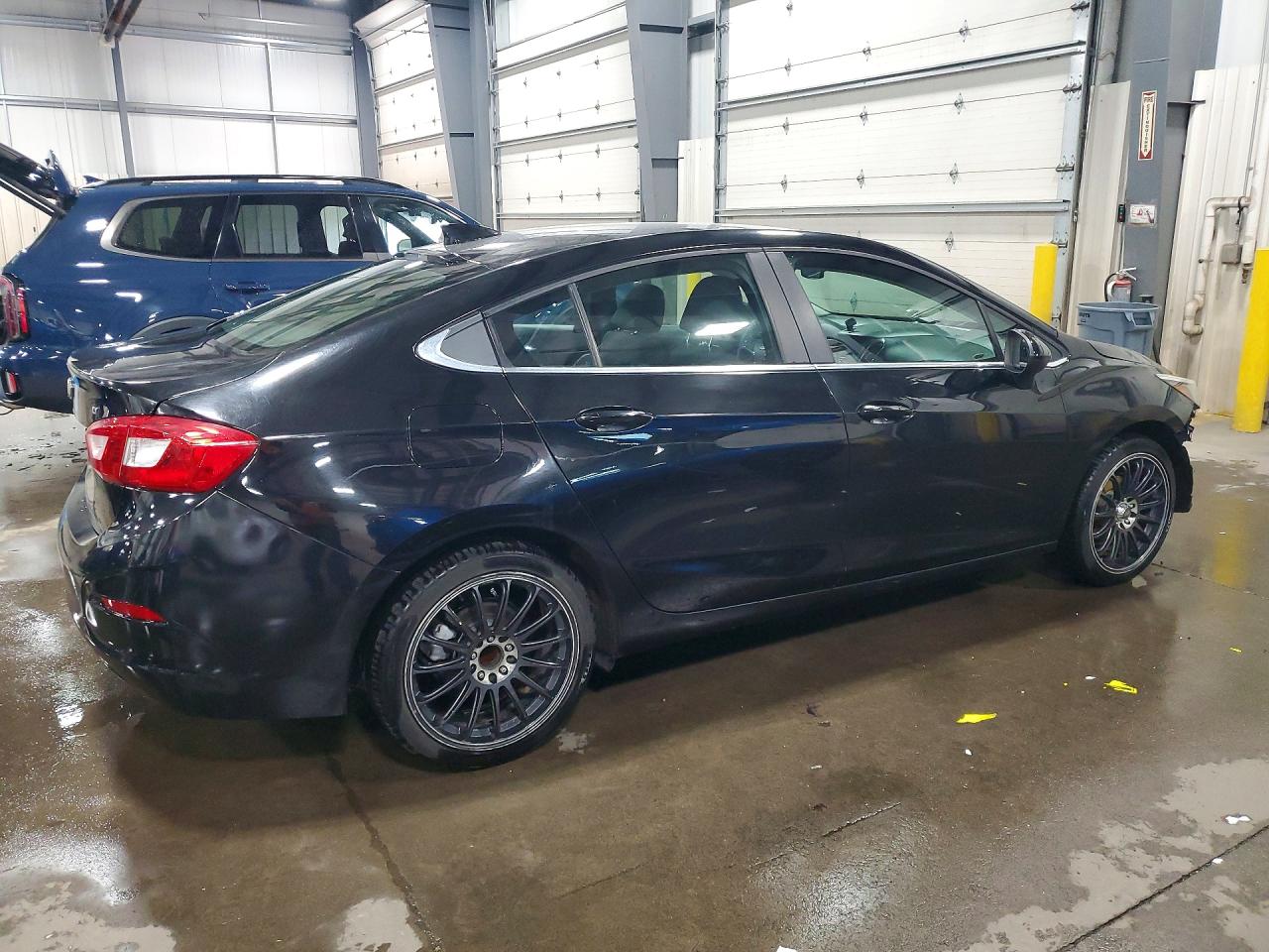 2017 CHEVROLET CRUZE LT photo 7