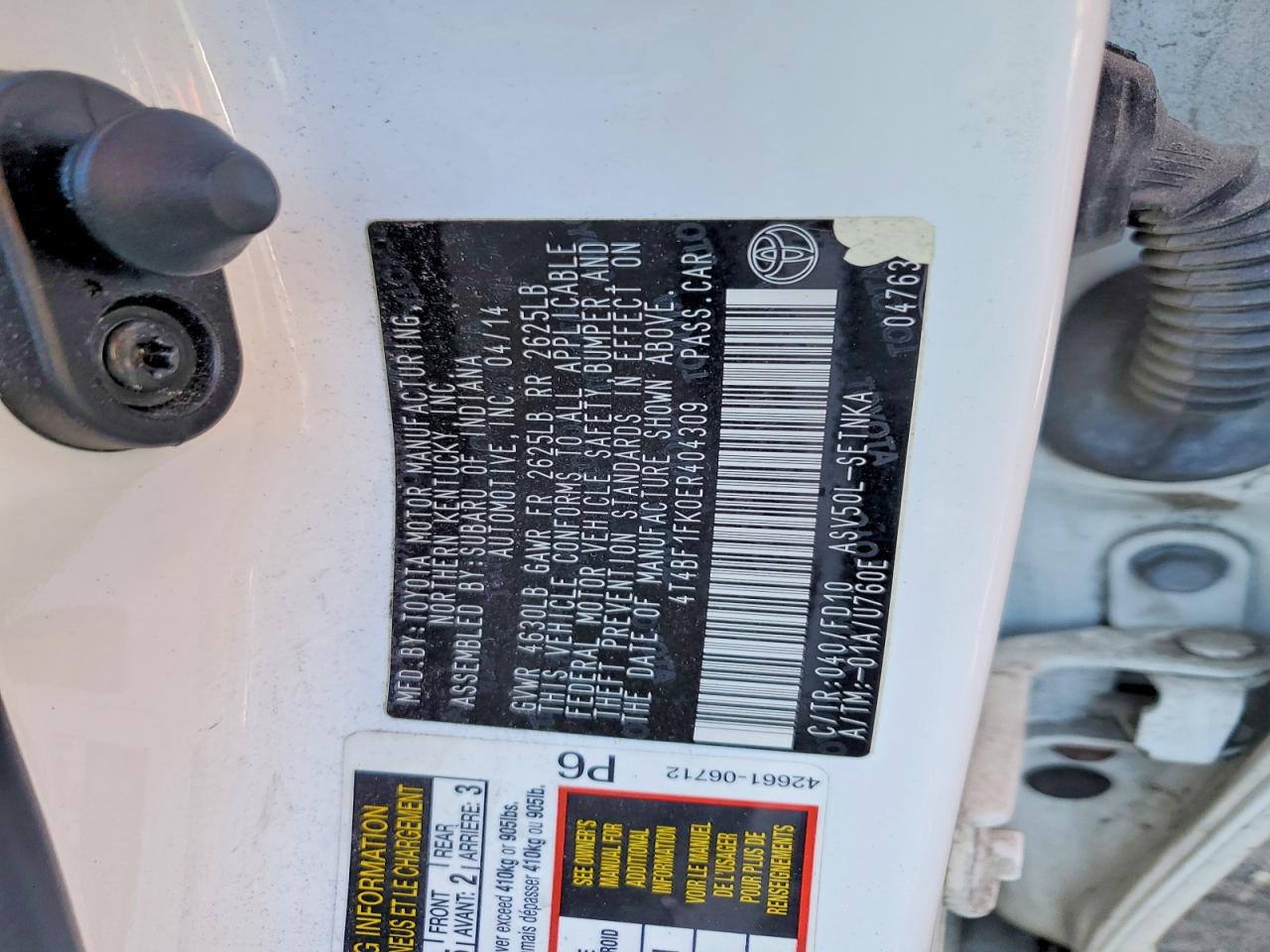 2014 TOYOTA CAMRY LE photo 12