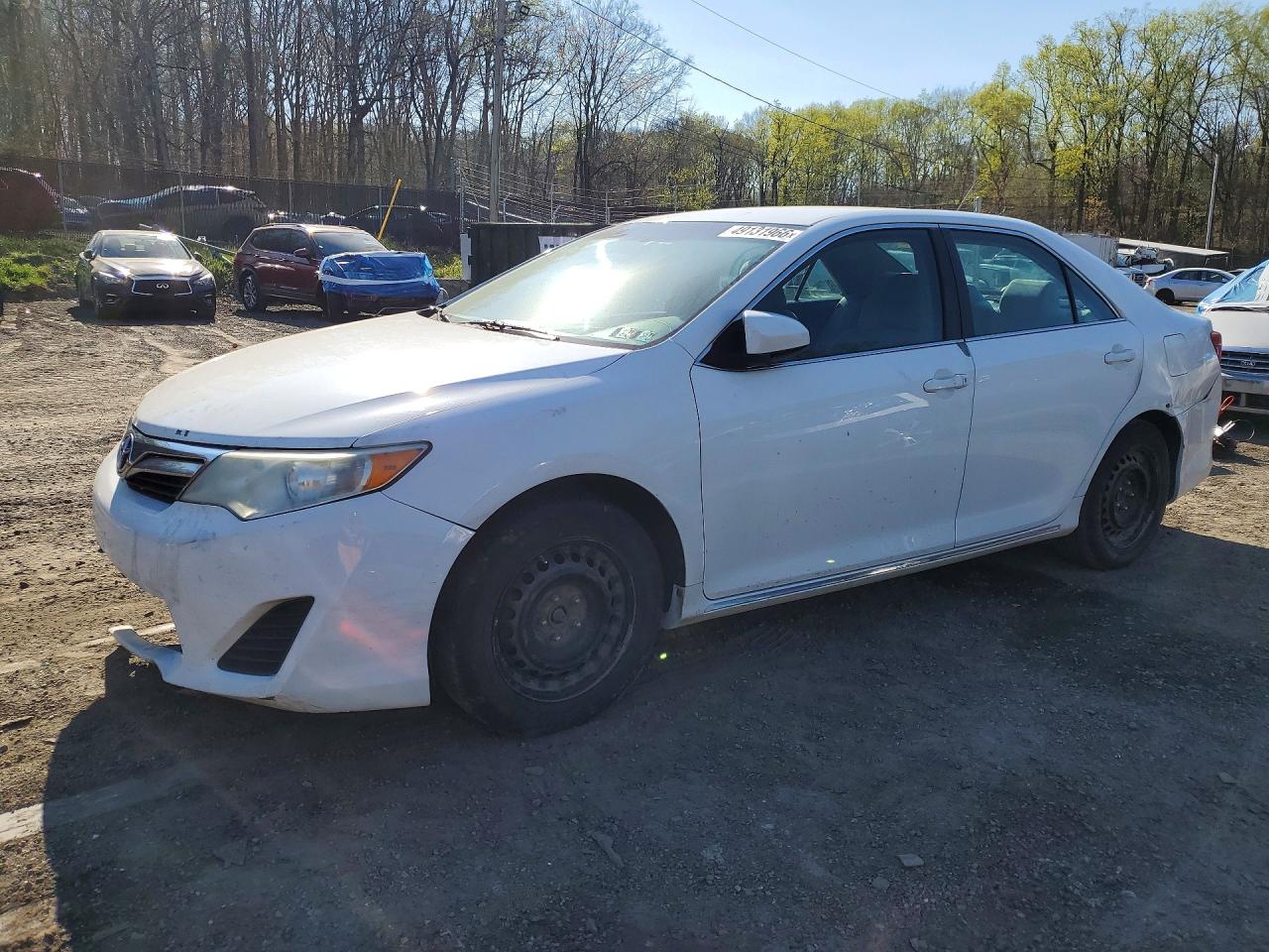 2014 TOYOTA CAMRY