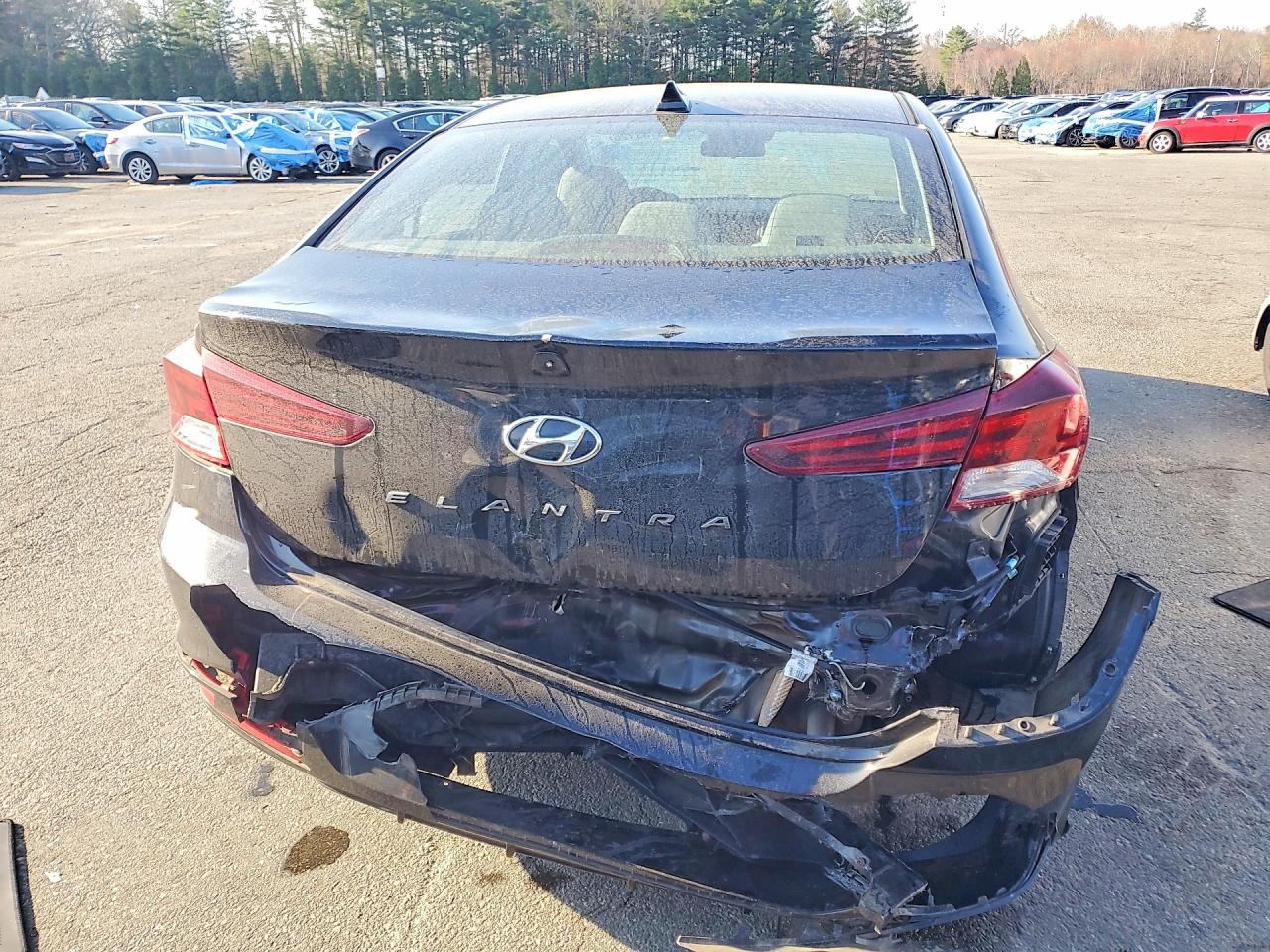 2019 HYUNDAI ELANTRA SEL photo 6