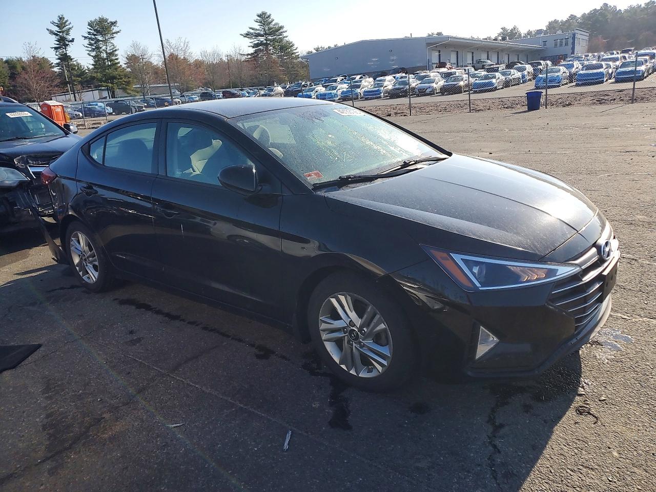 2019 HYUNDAI ELANTRA SEL photo 4