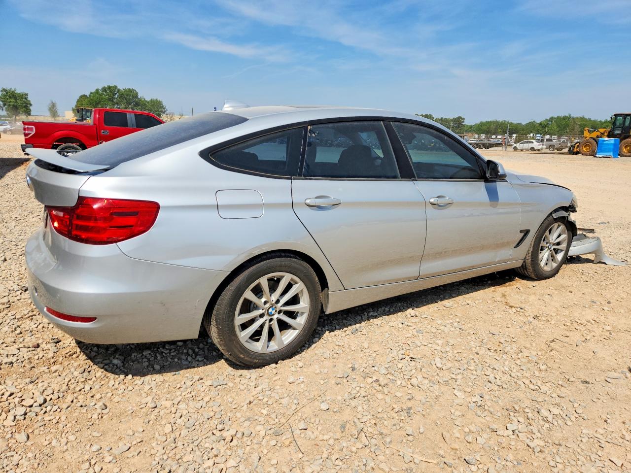 2015 BMW 328 XIGT SULEV photo 3