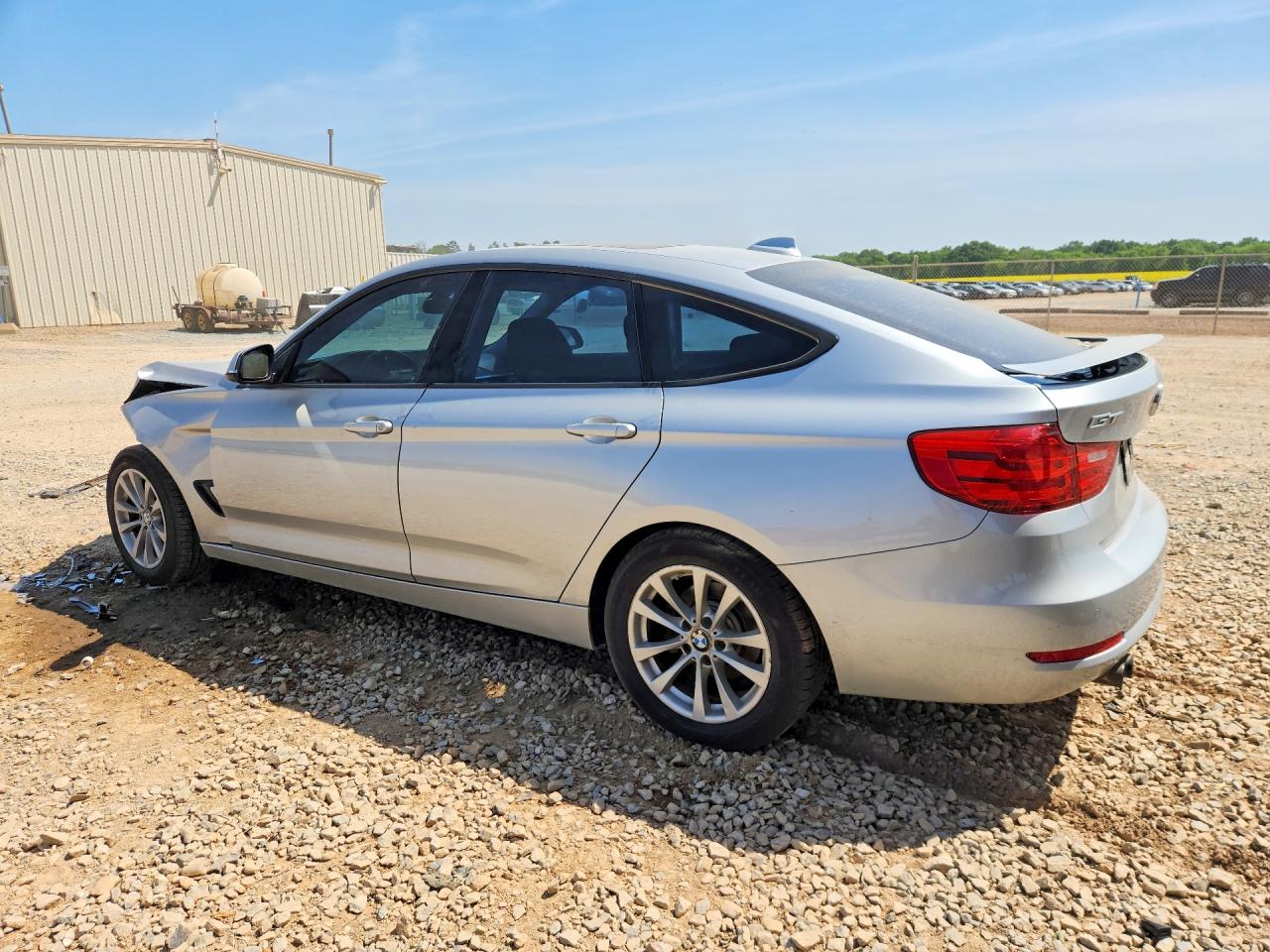 2015 BMW 328 XIGT SULEV photo 2