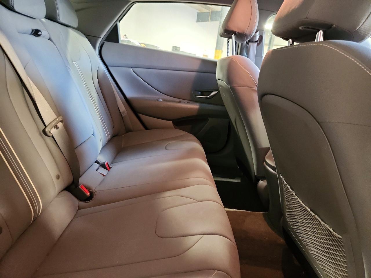 2021 HYUNDAI ELANTRA SEL photo 19