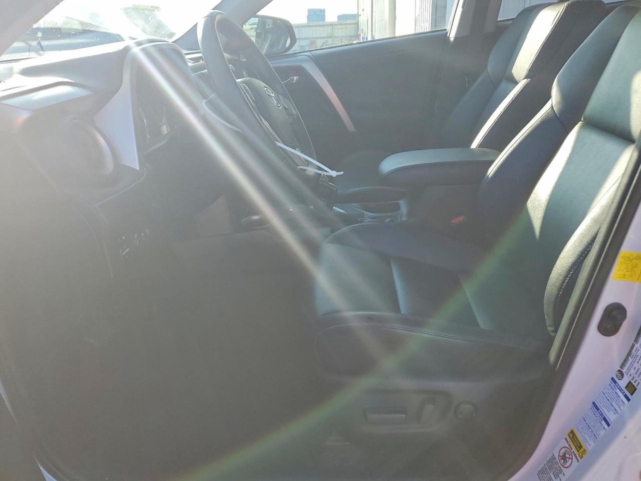 2013 TOYOTA RAV4 LIMITED photo 13