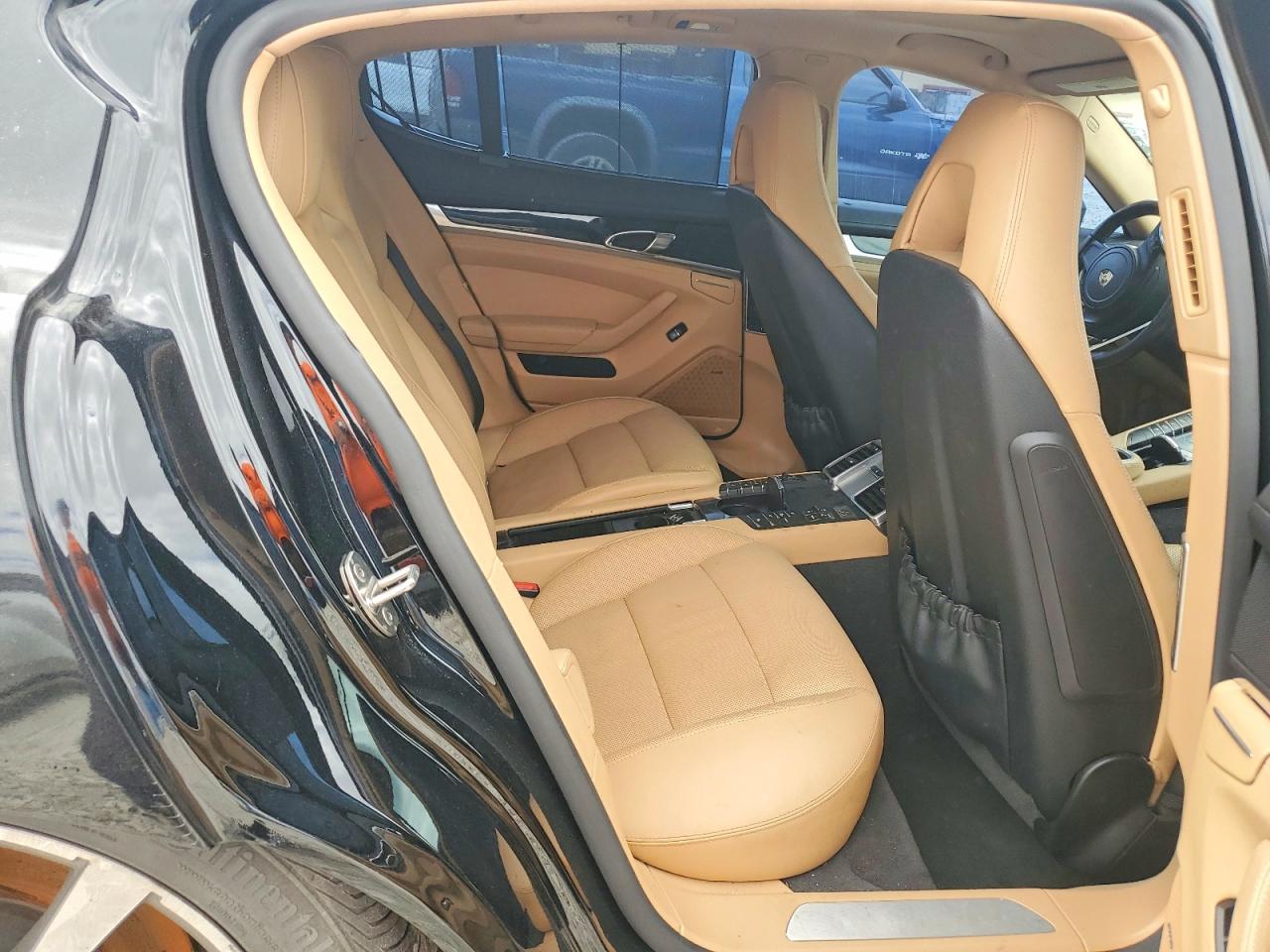 2016 PORSCHE PANAMERA S photo 28