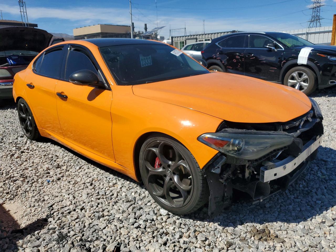 2019 ALFA ROMEO GIULIA TI photo 4