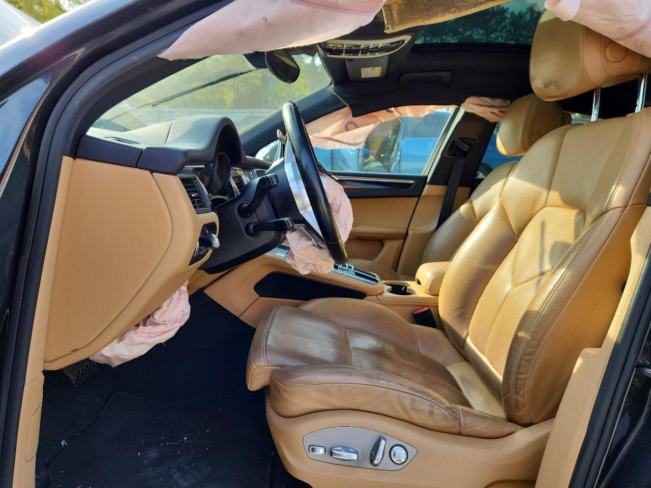 2017 PORSCHE MACAN photo 13