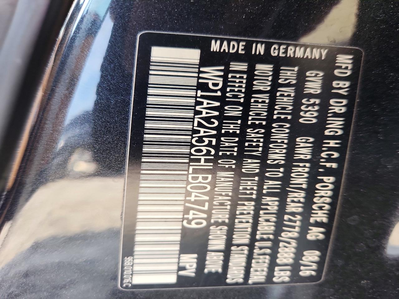 2017 PORSCHE MACAN photo 25