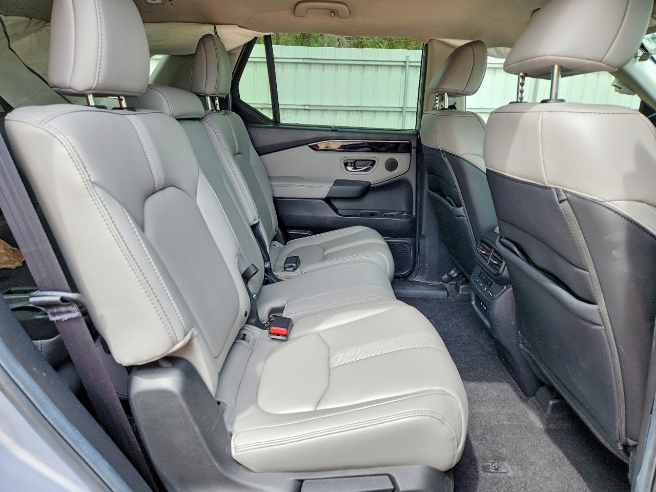2025 HONDA PILOT EXL photo 11