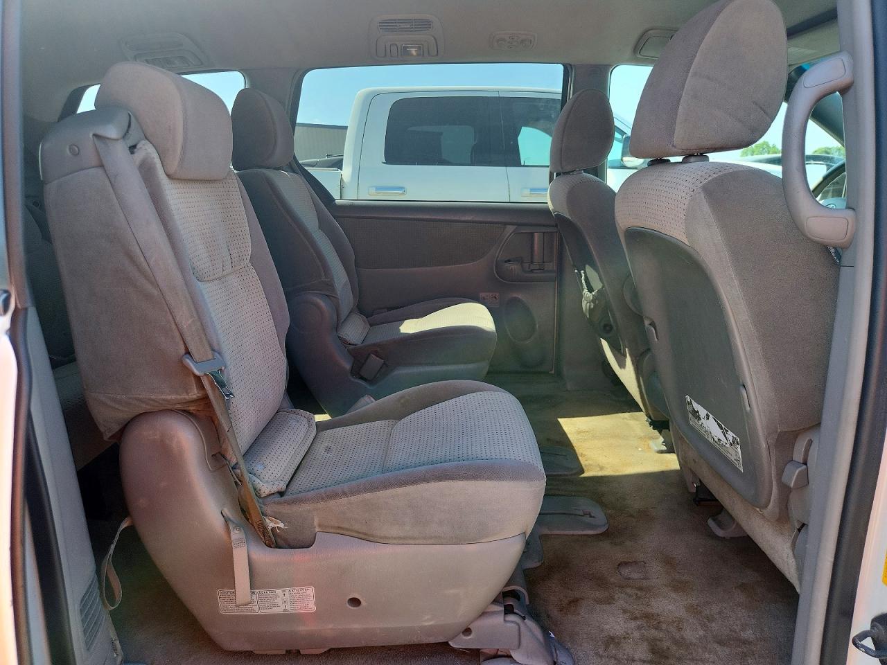 2009 TOYOTA SIENNA LE 8-PASSENGER photo 31