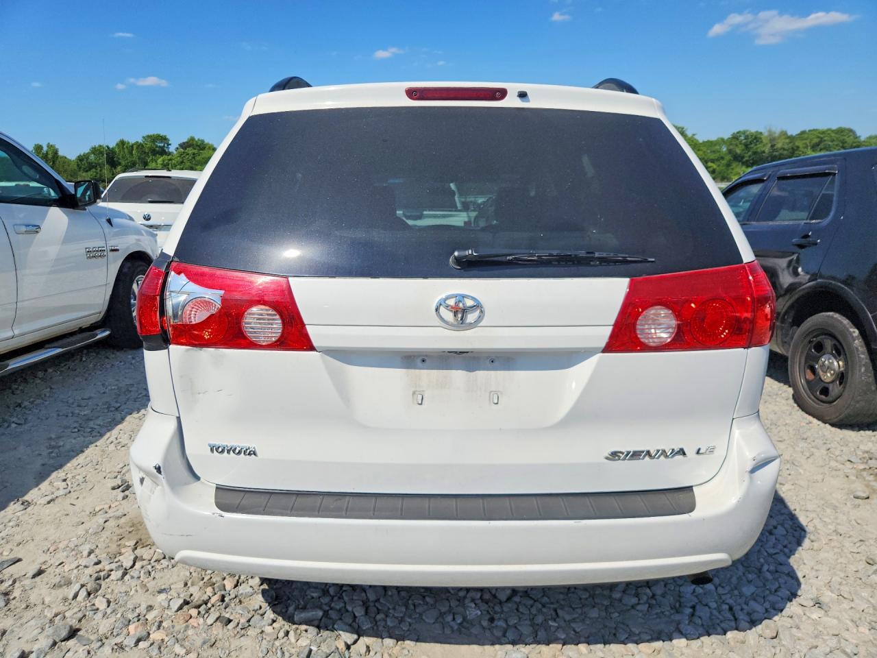2009 TOYOTA SIENNA LE 8-PASSENGER photo 16