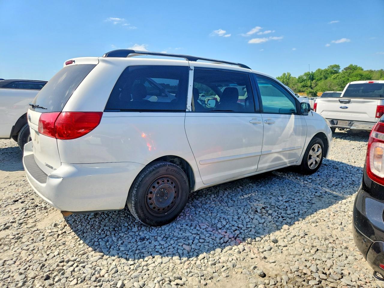 2009 TOYOTA SIENNA LE 8-PASSENGER photo 7