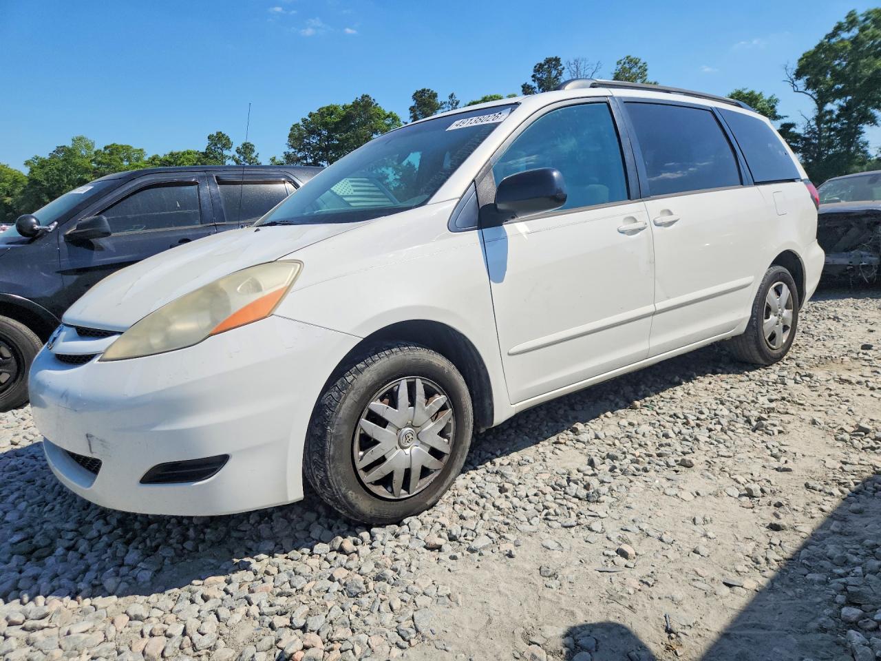 2009 TOYOTA SIENNA