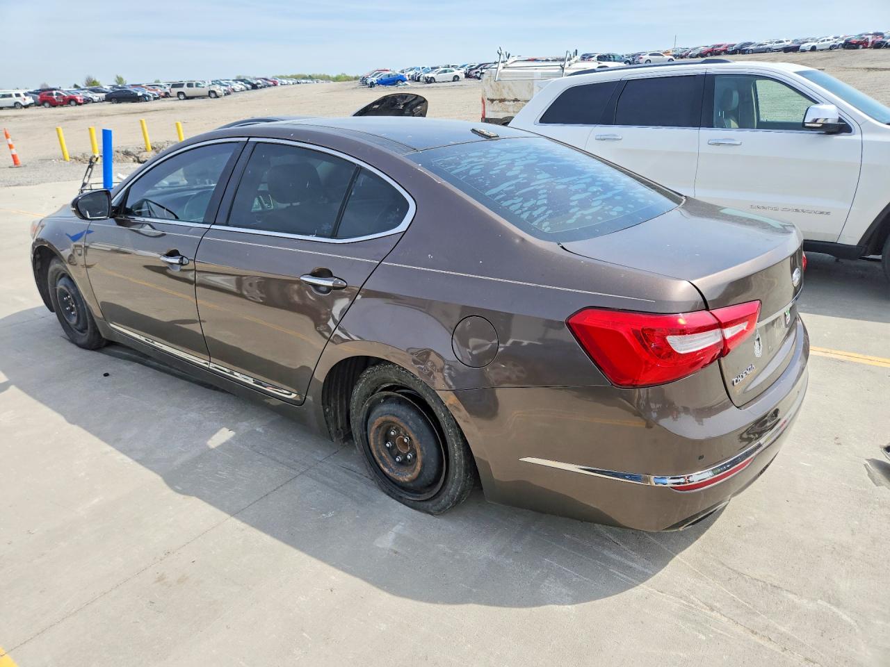 2014 KIA CADENZA PREMIUM photo 2