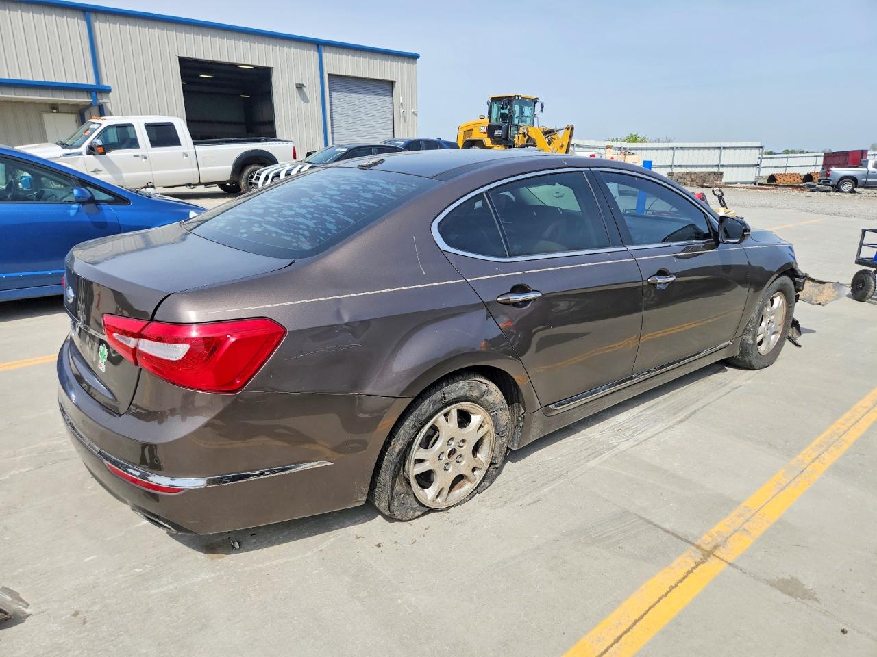 2014 KIA CADENZA PREMIUM photo 3