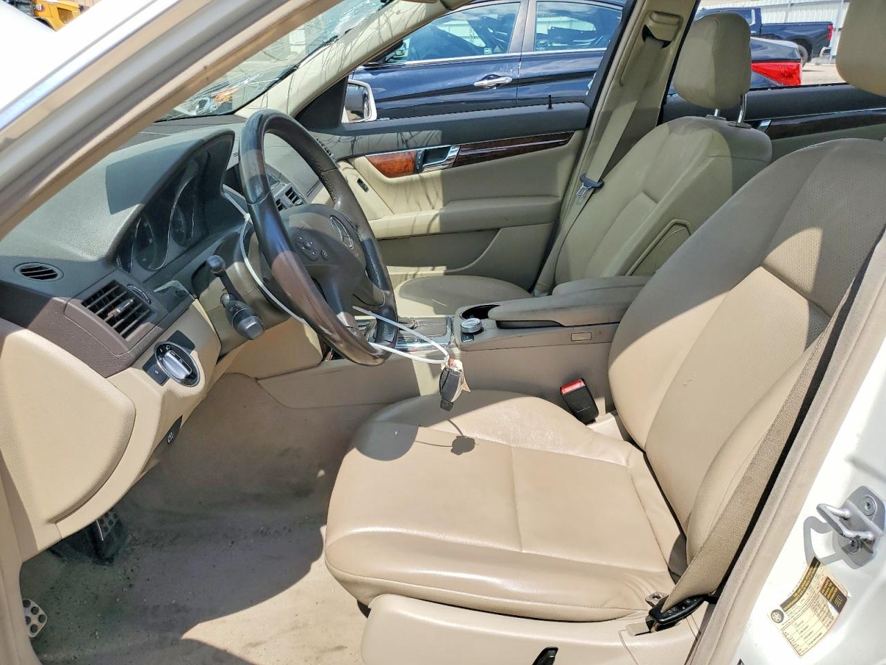 2011 MERCEDES-BENZ C 300 4MATIC photo 19