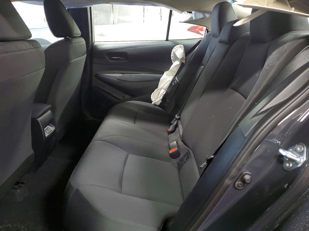 2025 TOYOTA COROLLA LE photo 19