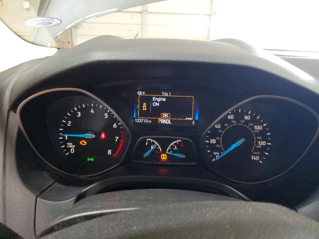 2015 FORD FOCUS SE photo 9