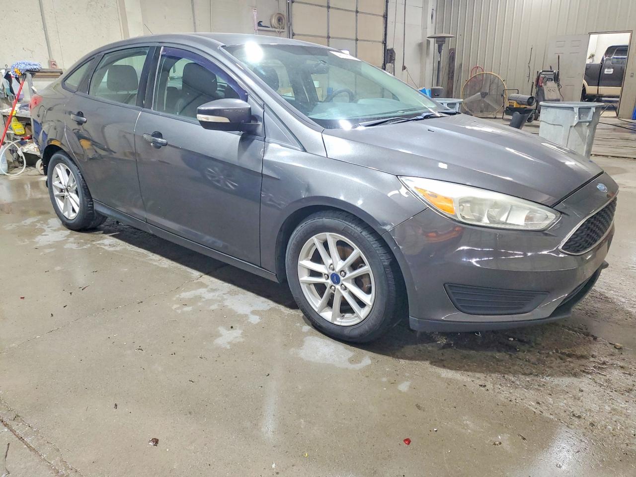 2015 FORD FOCUS SE photo 4