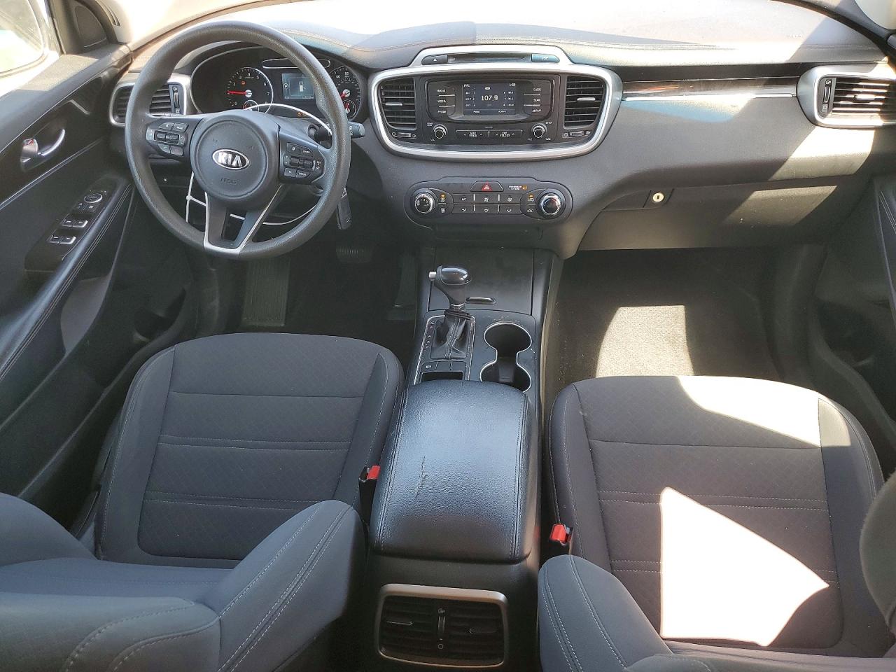 2017 KIA SORENTO LX V6 photo 15