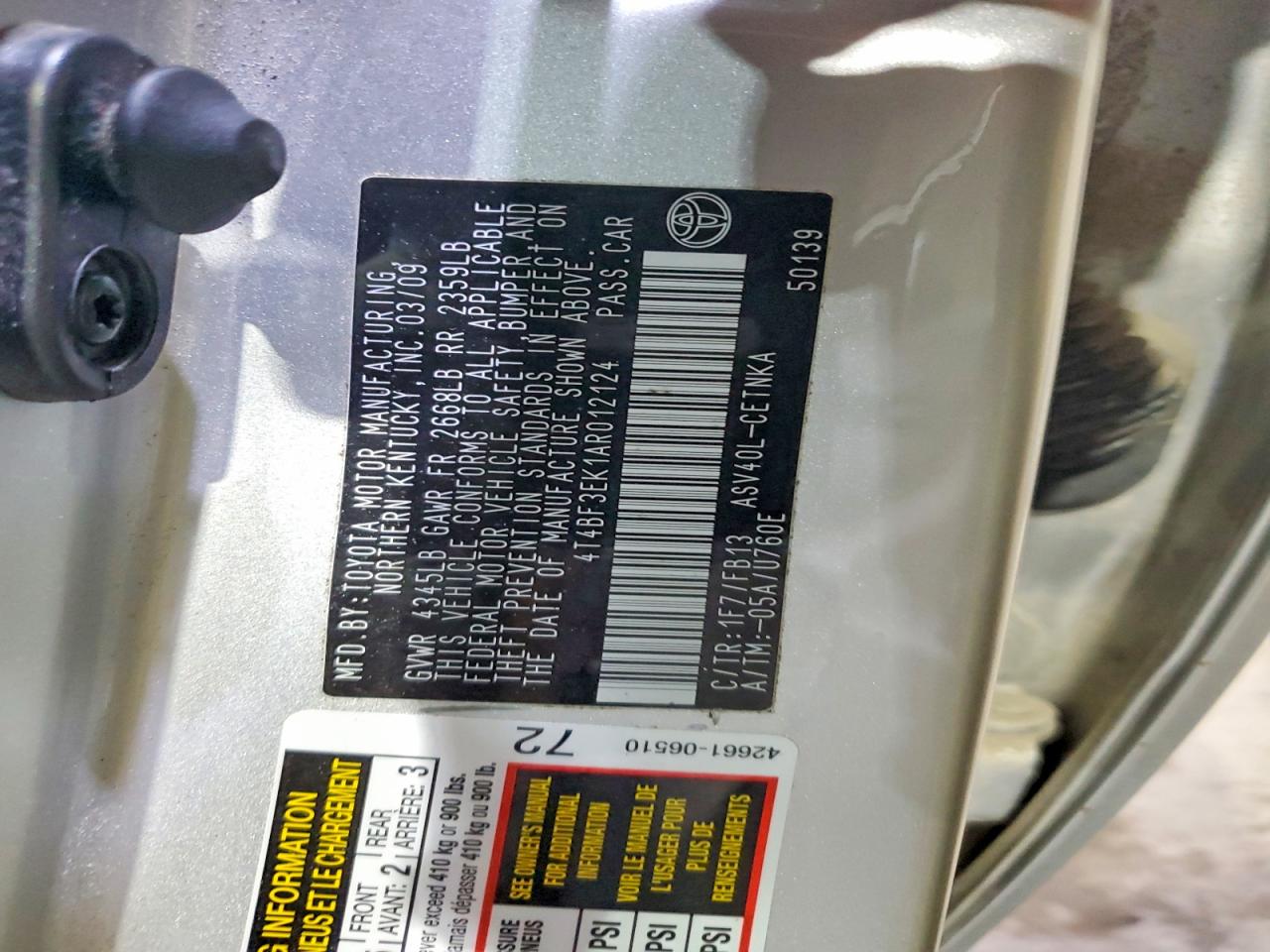2010 TOYOTA CAMRY LE photo 13
