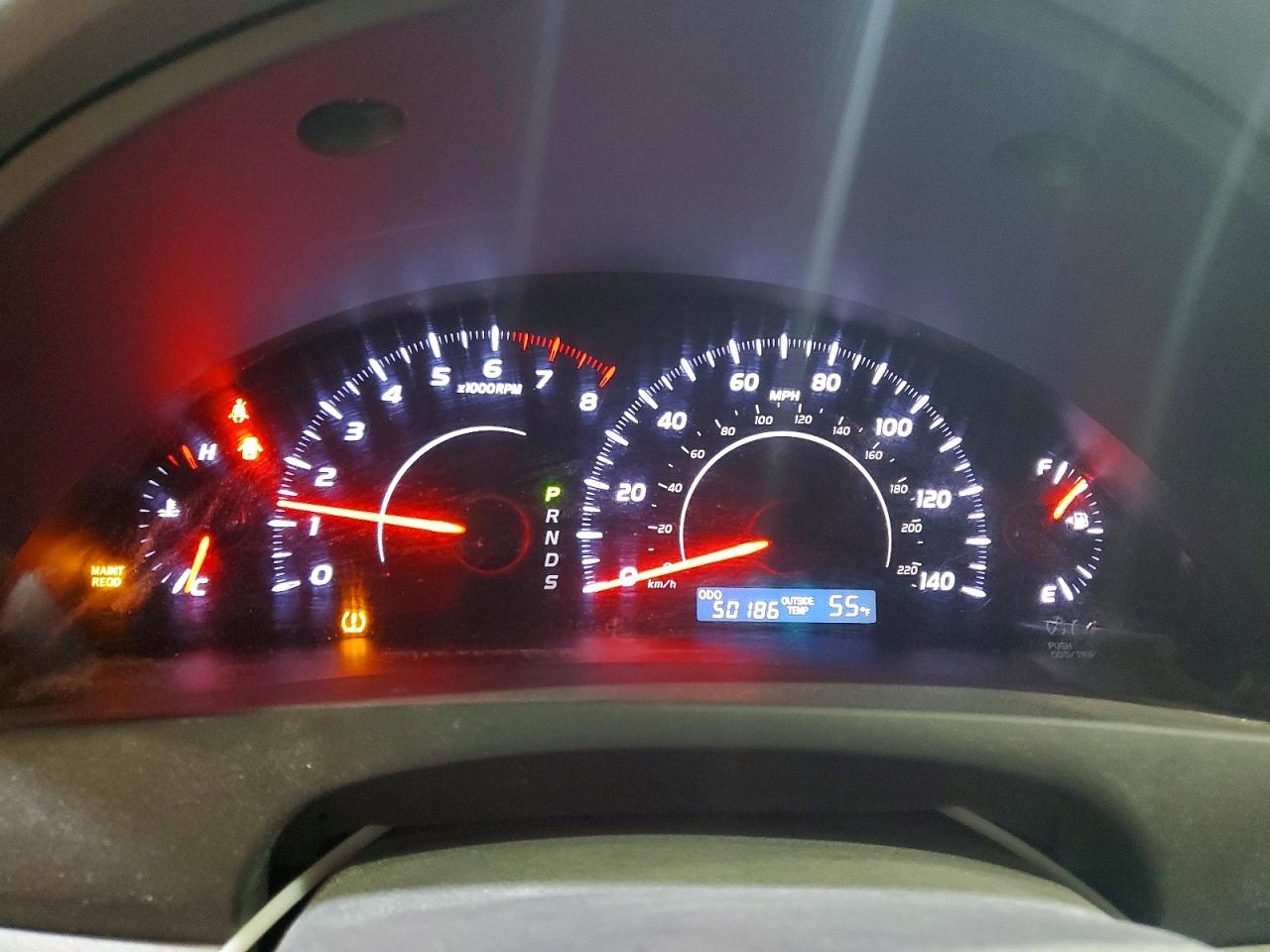 2010 TOYOTA CAMRY LE photo 9