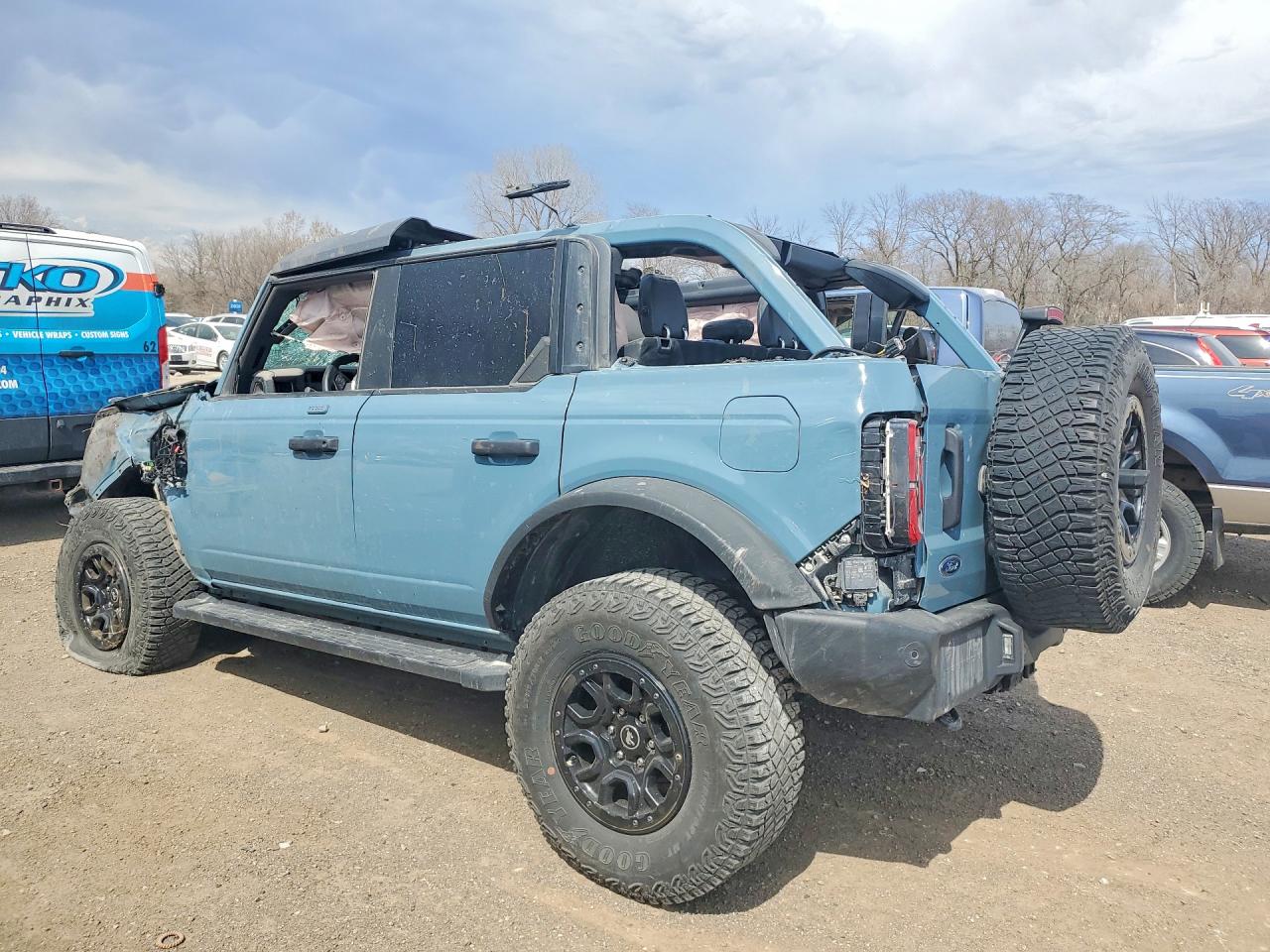 2022 FORD BRONCO BASE photo 4