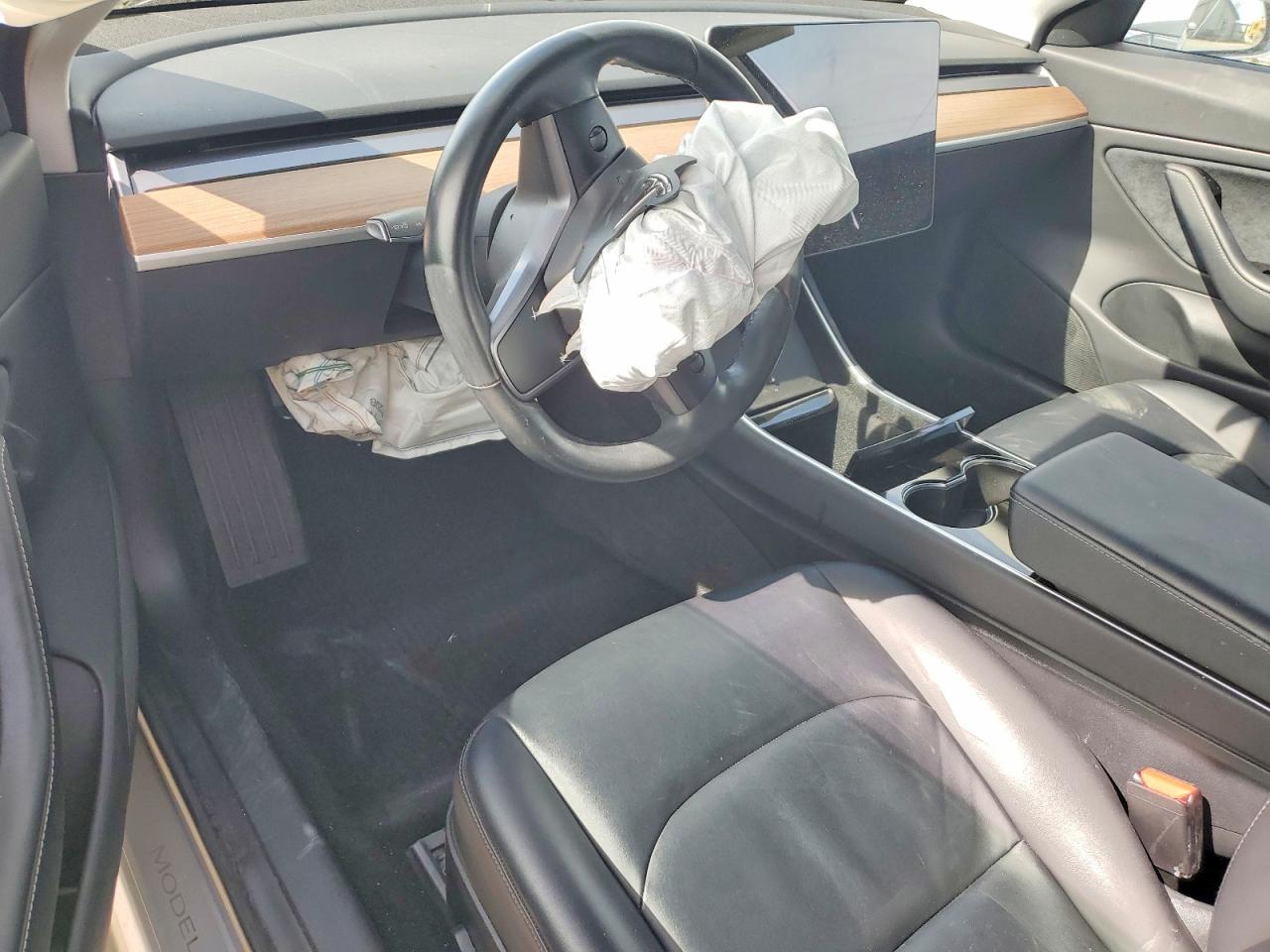 2018 TESLA MODEL 3 photo 8